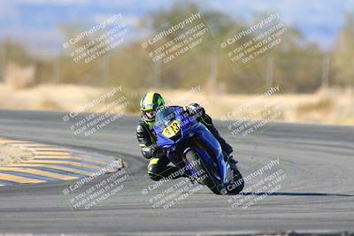 media/Jan-10-2025-CVMA Friday Practice (Fri) [[489e0da257]]/Group 4 and Trackday/Session 5 (Turn 7)/